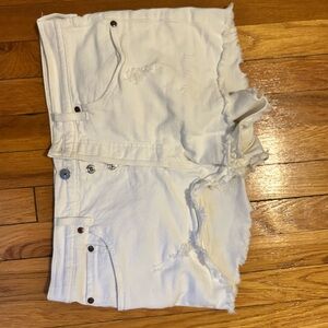 Levi’s 501 White Shorts